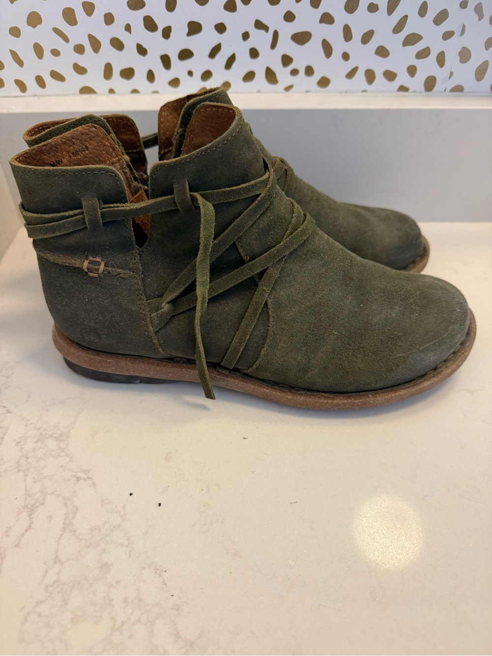 Born Tarklin Ankle Boots Flat Sole Green Suede Wrap Around Tie Women's US 8 - Picture 2 of 5